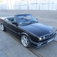 BMW E30 Cab