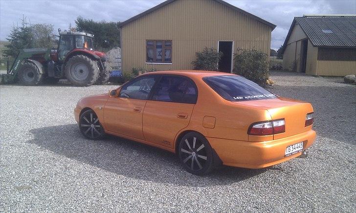 Toyota carina e solgt billede 5