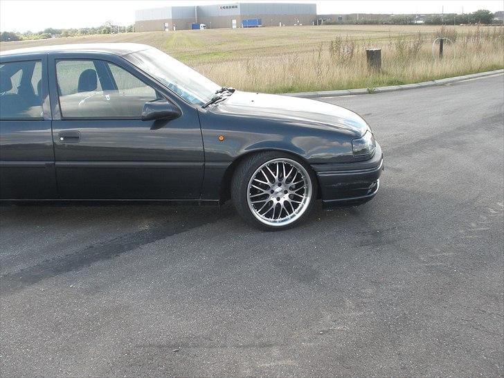 Opel Vectra A 2.0i Expression billede 3