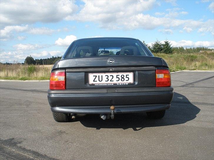 Opel Vectra A 2.0i Expression billede 12