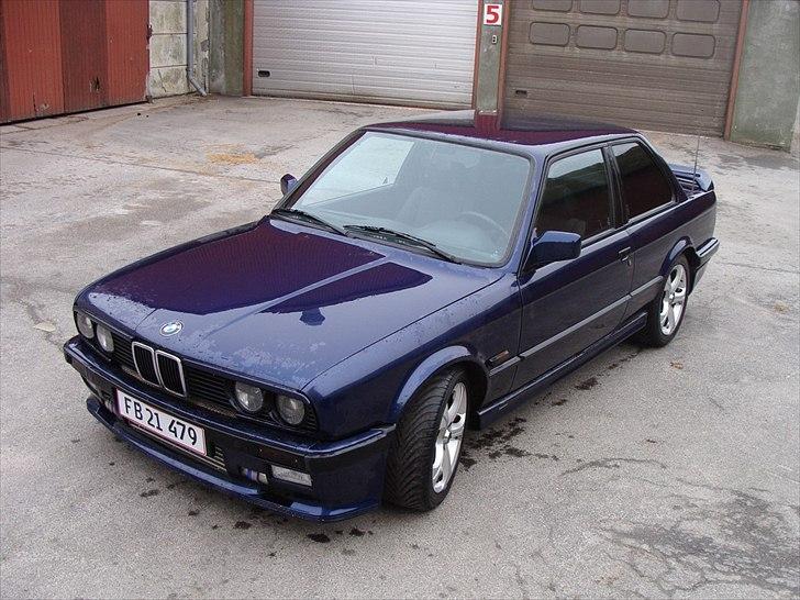 BMW E30 318i - 322i Turbo "Solgt" billede 2