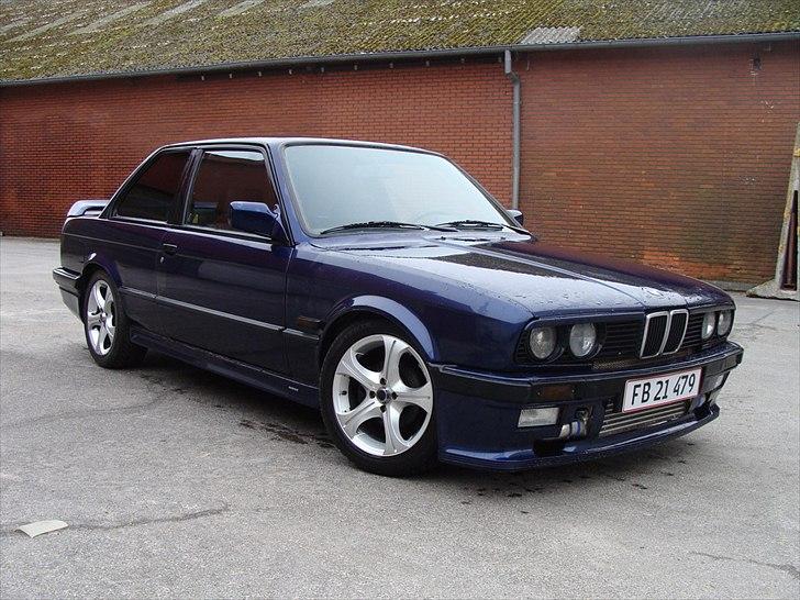 BMW E30 318i - 322i Turbo "Solgt" billede 3