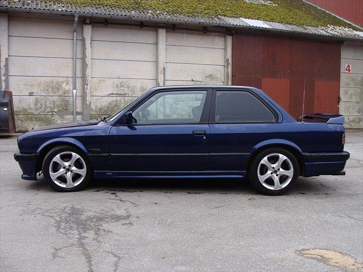 BMW E30 318i - 322i Turbo "Solgt" billede 6