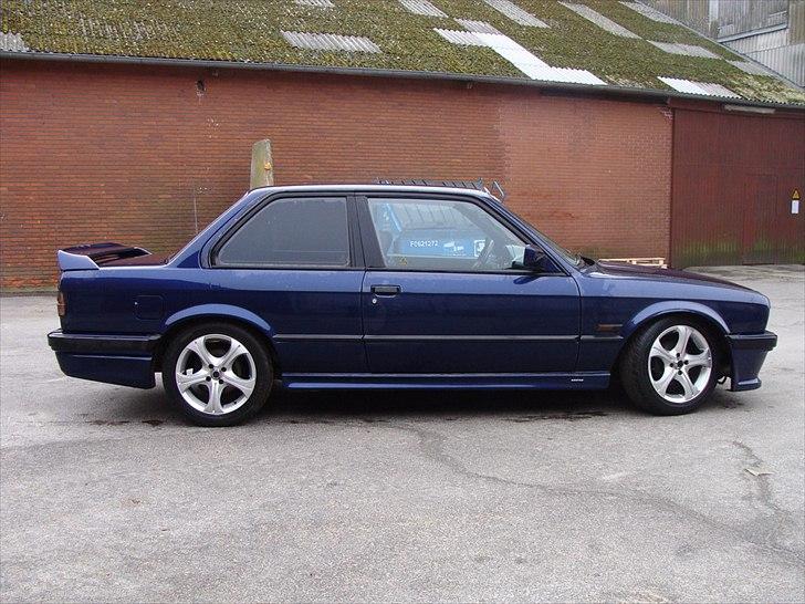 BMW E30 318i - 322i Turbo "Solgt" billede 10