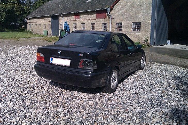 BMW E36 320i [SOLGT] billede 5