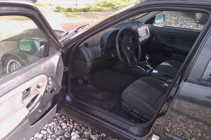 BMW E36 320i [SOLGT] billede 8