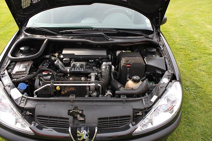 Peugeot 206 billede 12