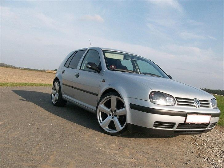VW Golf IV SOLGT!! billede 1