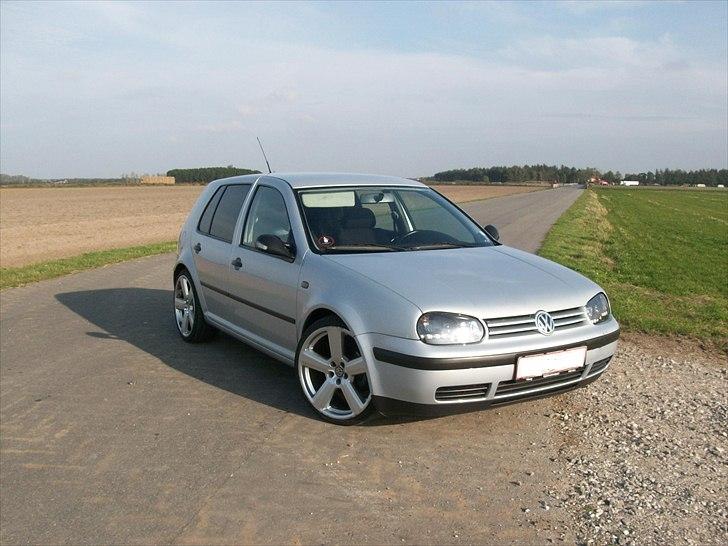 VW Golf IV SOLGT!! billede 3