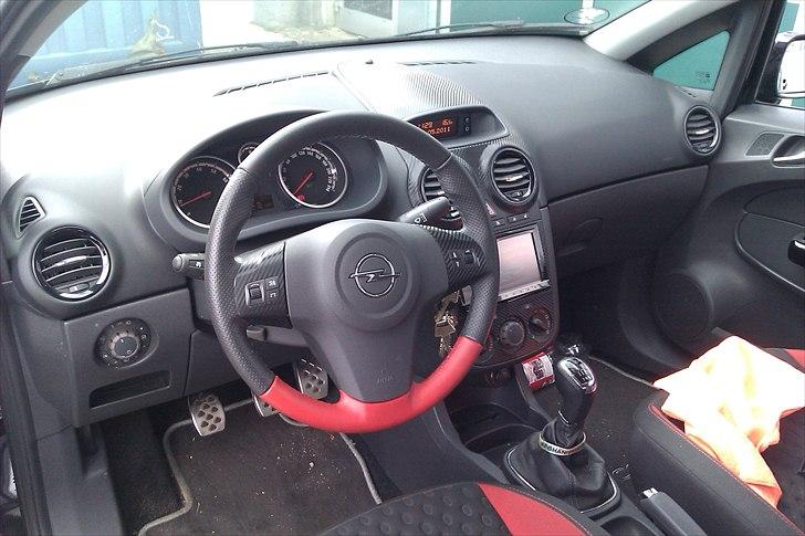 Opel Corsa (Corsica) - Kulfiber pynt billede 8