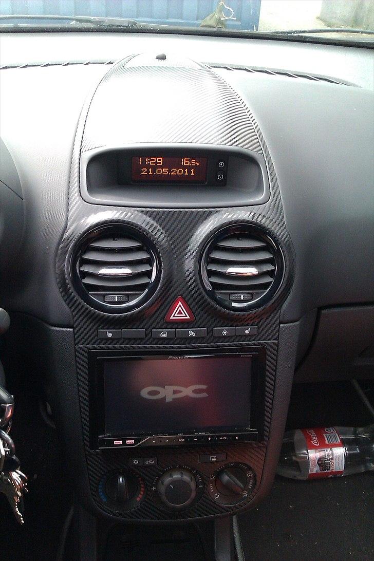 Opel Corsa (Corsica) - Kulfiber pynt billede 9