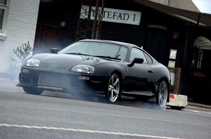 Toyota Supra MKIV billede 1