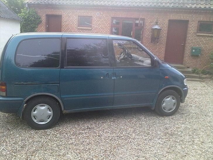 Nissan serena .død billede 5