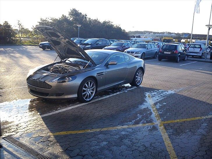 Honda Civic Coupe - Solgt! - Vinter bilen:p Aston Martin B9 V12! billede 9