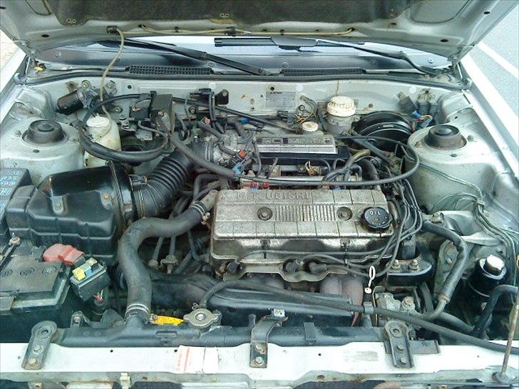 Mitsubishi galant billede 2