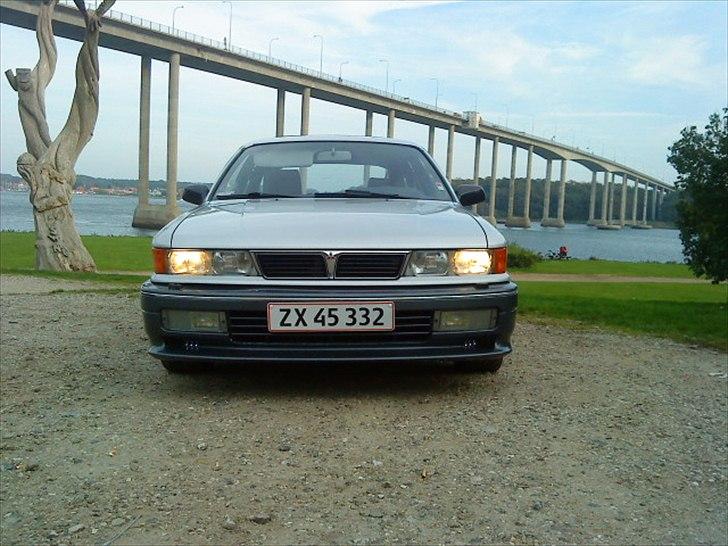 Mitsubishi galant billede 8