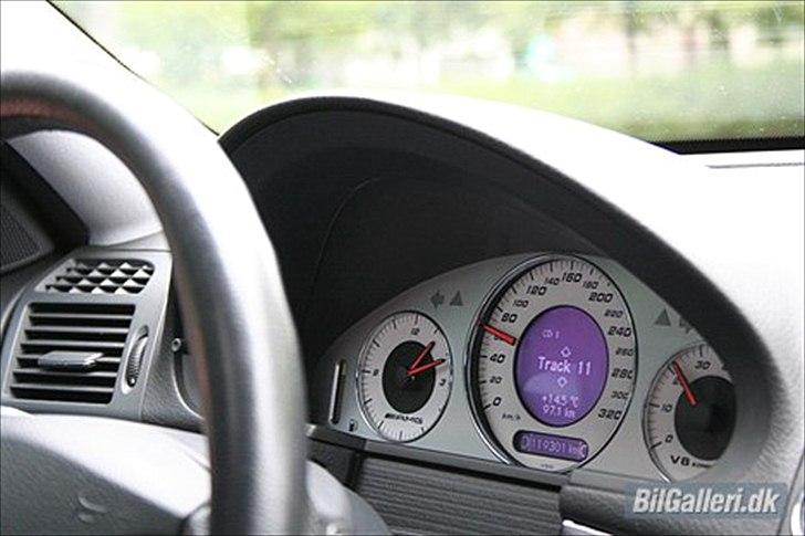 Mercedes Benz E55 AMG Carbon billede 6