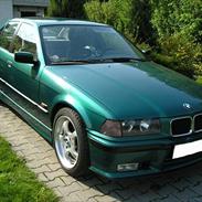 BMW 318i - 318iS