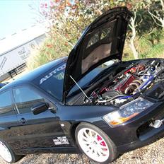 Mitsubishi Lancer Evolution IX 2,3
