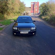 VW Passat 1,9 TDI HIGHLINE
