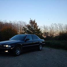 BMW 730