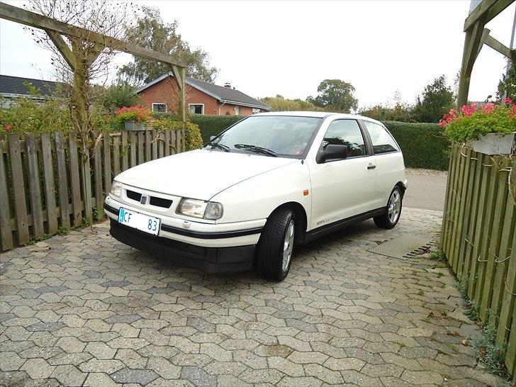 Seat Ibiza GLXI EFI  SOLGT billede 3