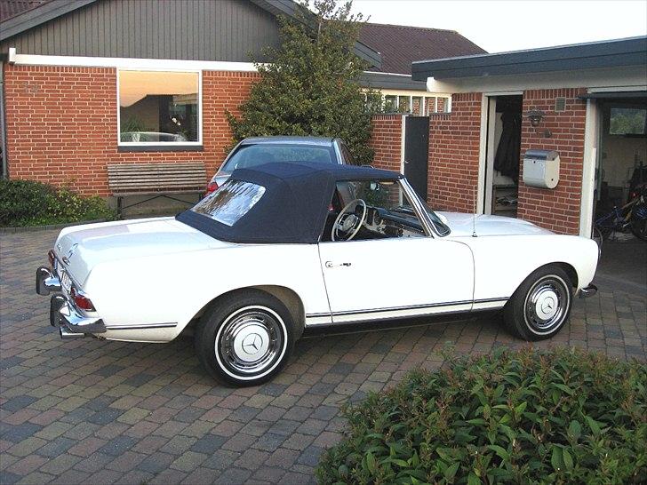 Mercedes Benz 230 SL (W113) *Solgt* billede 7