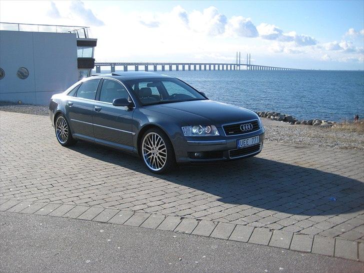 Audi A8 4.2 Quattro billede 17