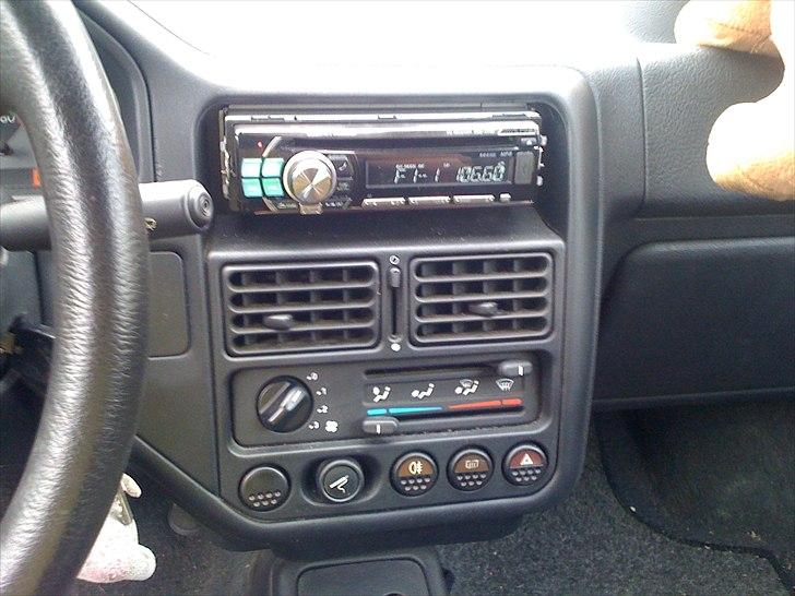 Peugeot 106 xs (bulldogen) billede 8