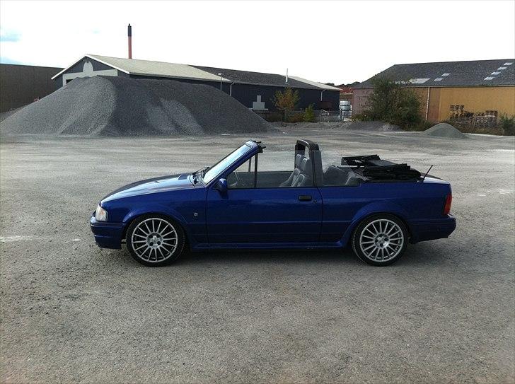 Ford Escort xr3i Cab Solgt billede 2