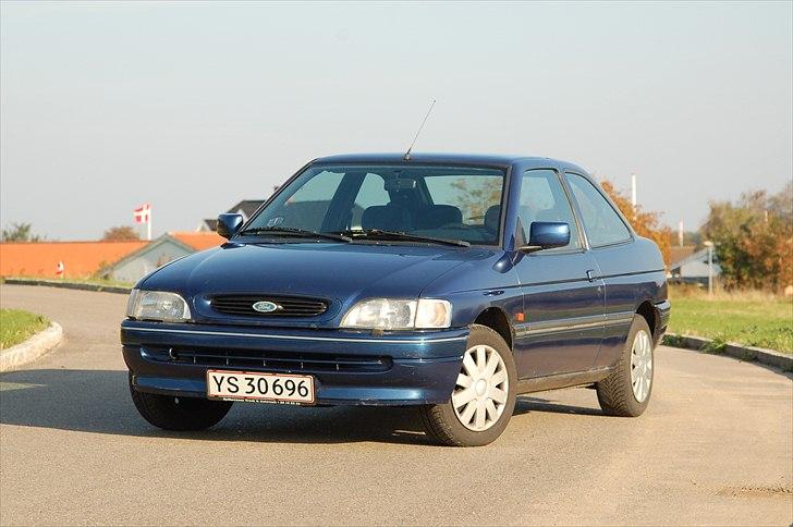 Ford Escort 1.6 CLX solgt billede 1