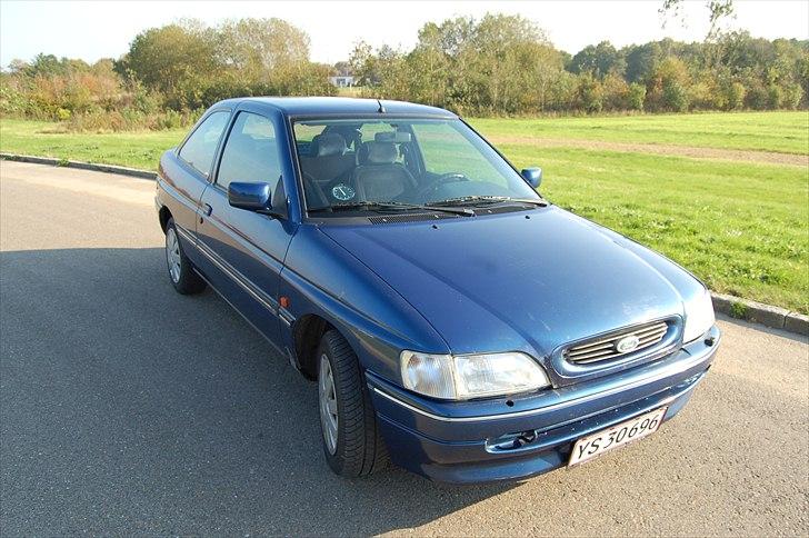 Ford Escort 1.6 CLX solgt billede 12