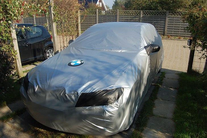 BMW 316D (solgt) - Så fik jeg en orginal helgarage hjem, passer super godt  billede 20