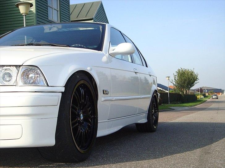 BMW e36 320i vanos. SOLGT billede 7