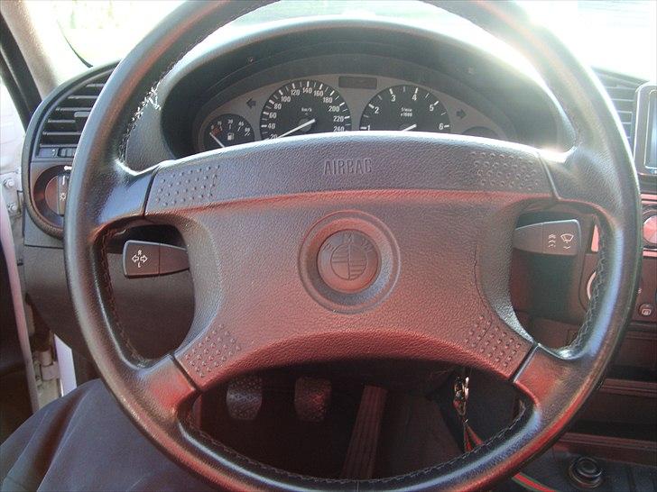 BMW e36 320i vanos. SOLGT billede 10