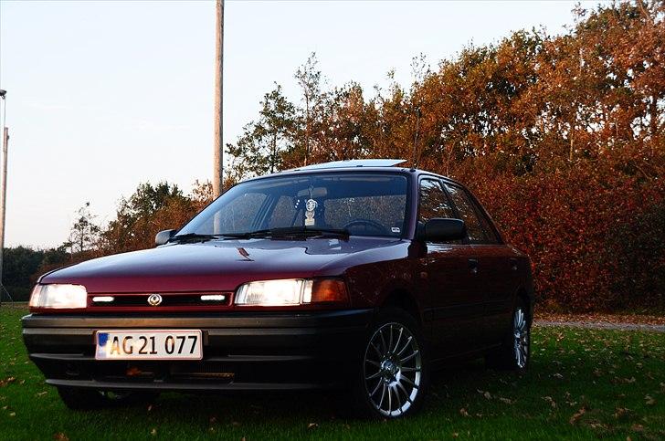 Mazda 323 BG billede 1