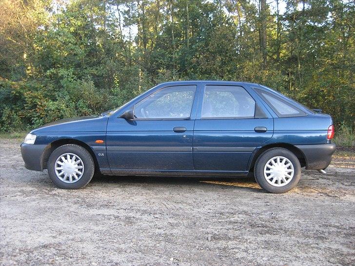 Ford Escort 1.4i solgt billede 15