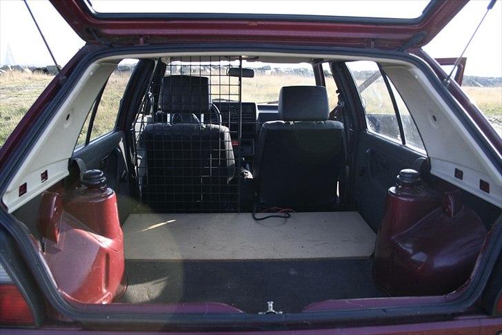 VW Golf 2 CL - Solgt - Billederne er taget ved containerhavnen i Århus billede 6