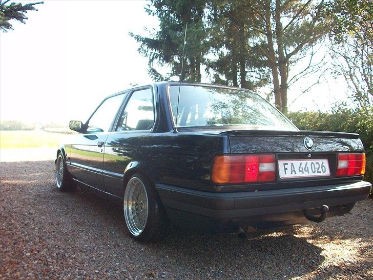 BMW E30 billede 5