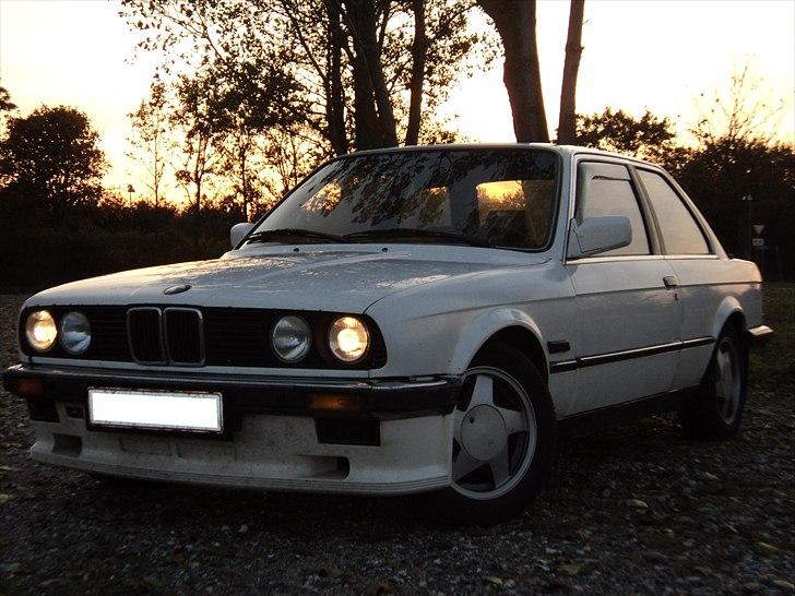 BMW E30 318i billede 20