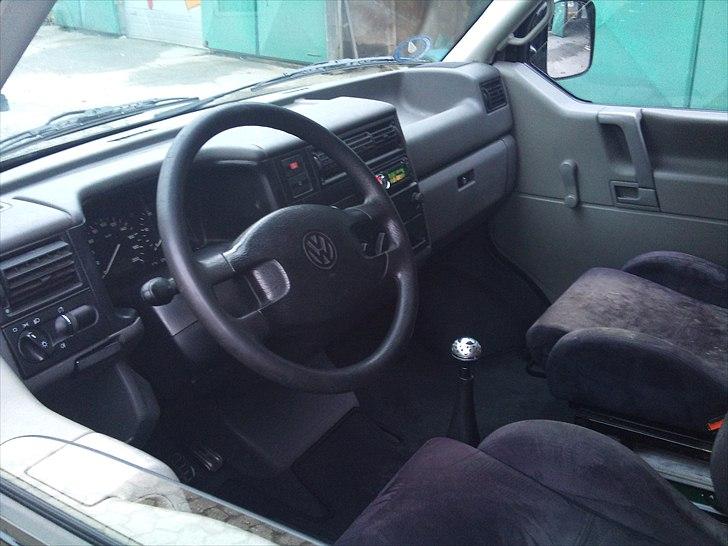 VW Transporter 2.4D billede 7