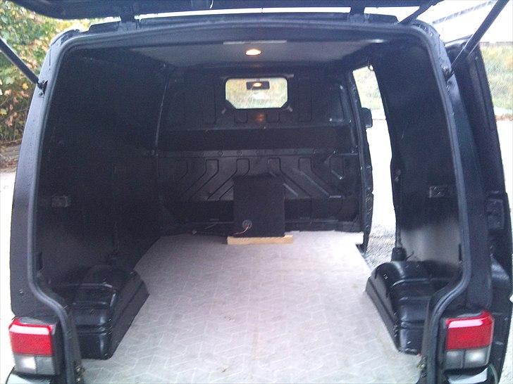 VW Transporter 2.4D billede 8