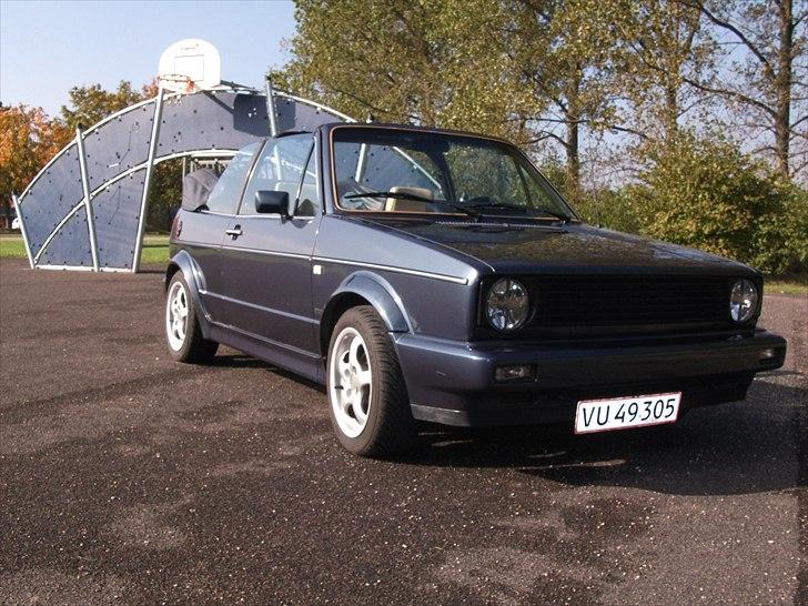 VW Golf 1.8 Cab. **Solgt** billede 3