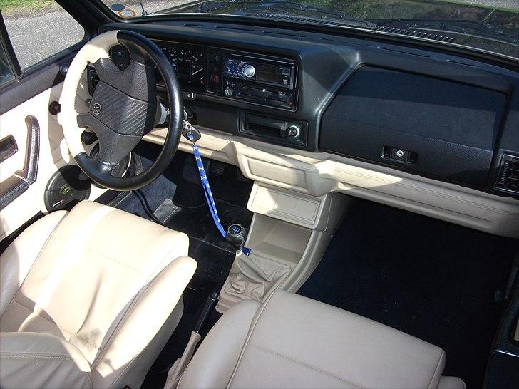 VW Golf 1.8 Cab. **Solgt** billede 4