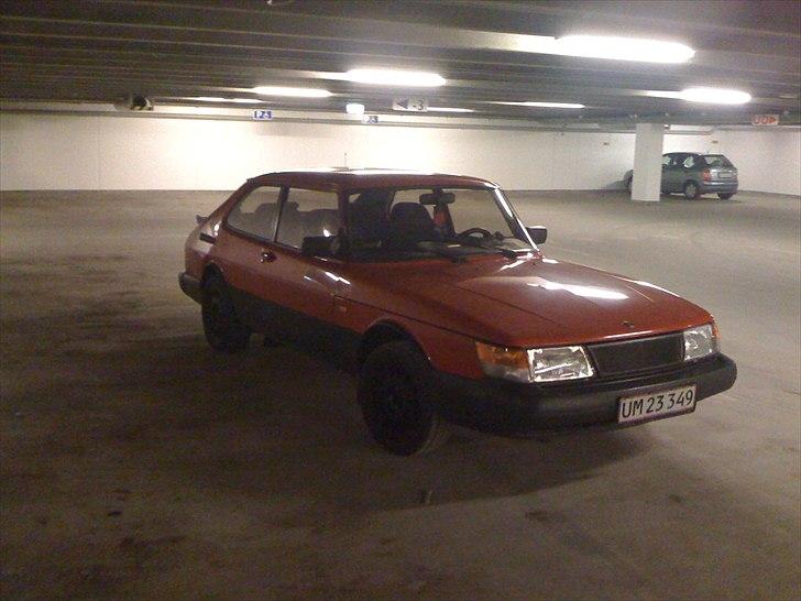 Saab 900i solgt billede 8