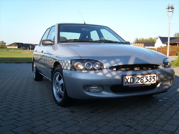 Ford Escort 1.6 16v *SOLGT* billede 13