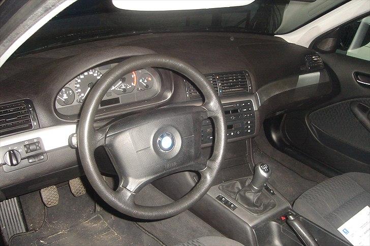 BMW 320d billede 13