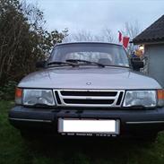 Saab 900i