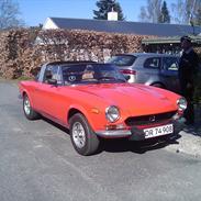 Fiat 124 sport spider