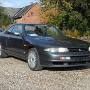Nissan Skyline r33 GTS